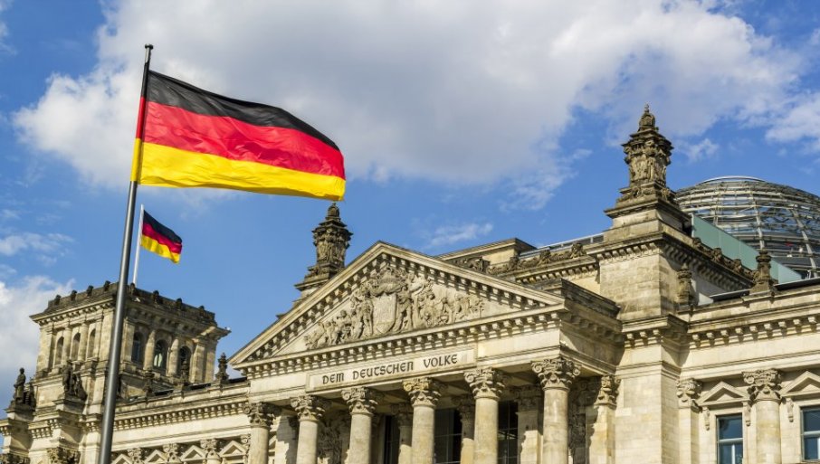 127690_shutterstock-5471004491_f