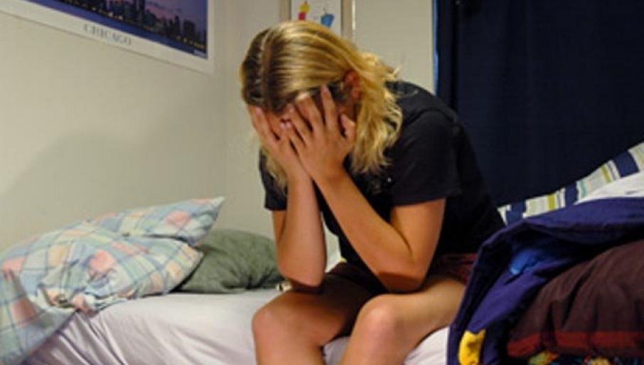 211460_zenezlostavljanjenasilje-28112005-3-_f