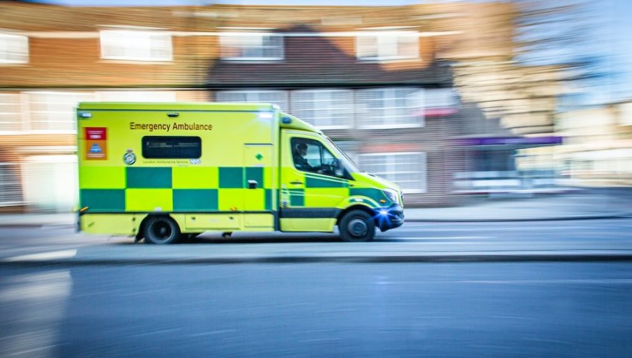 296579_hitna-pomoc-velika-britanija_f