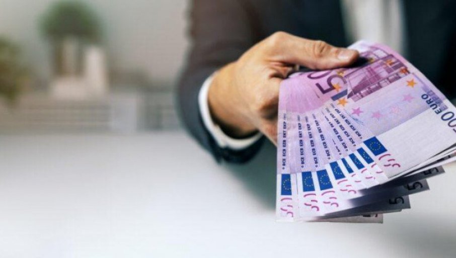 551208_novcanice-foto-shutterstock_f