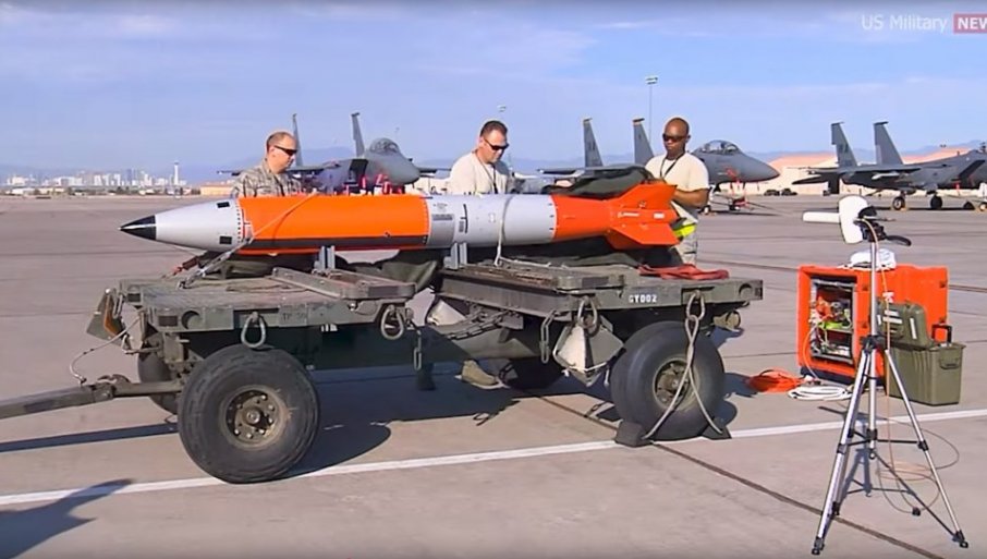 564214_b61foto-printscreen-youtubeus-military-news_f