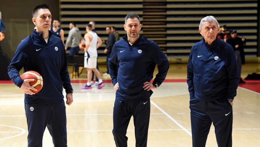 574136_kosarkatrening15_f