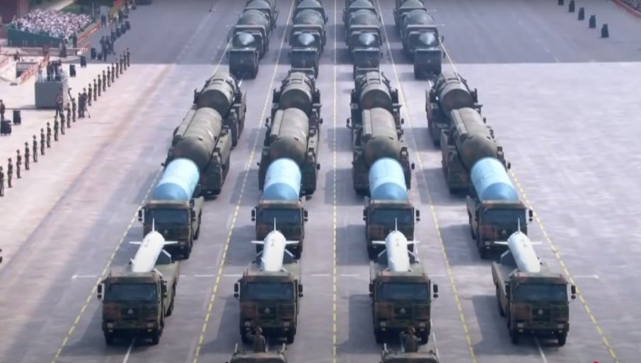 629601_jl-3-foto-printscreen-ap-china-parade-2025_f