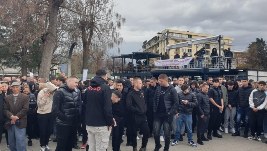 582507_kocane-ljudi-koji-su-se-u-ponedeljak-okupali-foto-js_f