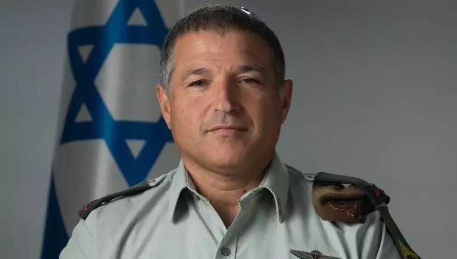 649098_david-zini-taal-portrait_f