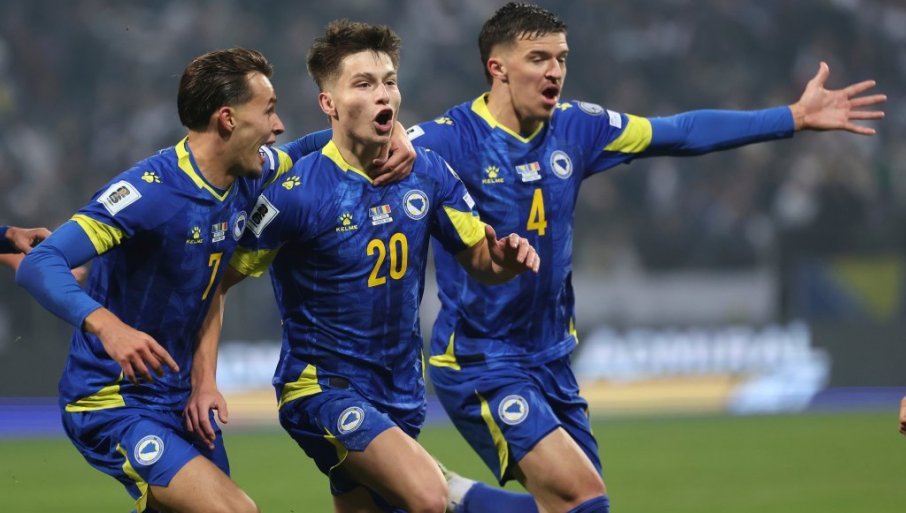 649261_tan2025-11-1522403440-8_f