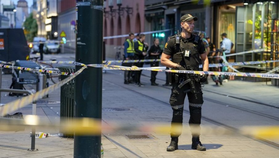 240911_get-thumbs-on-fly-2_f