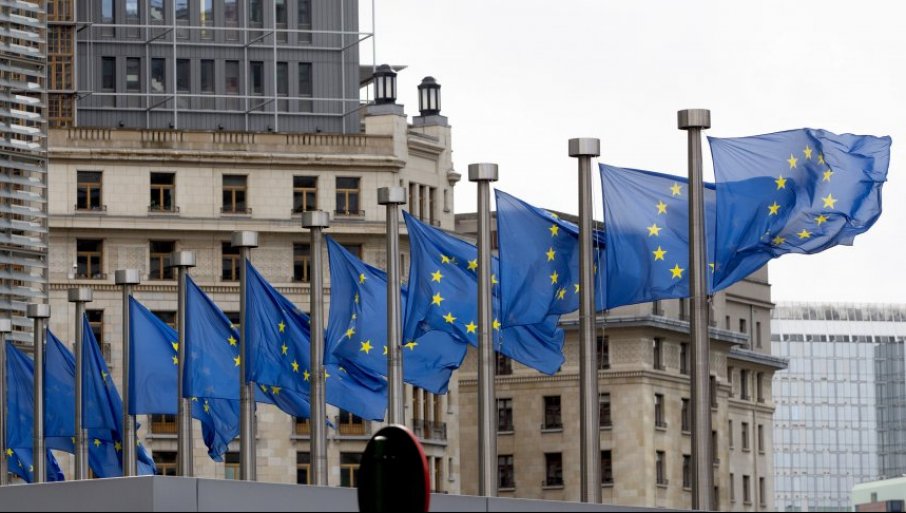 247519_09102019briselzastave_f-1