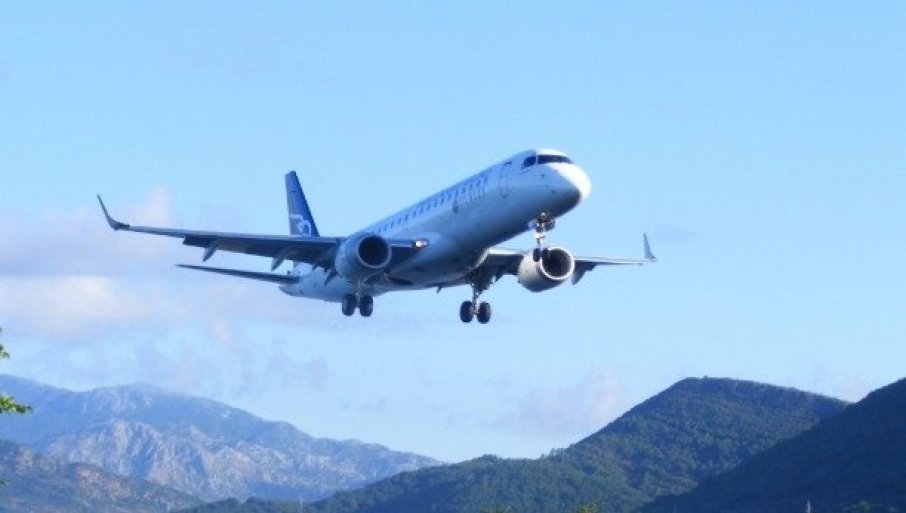 44598_montenegro-airlines1_f
