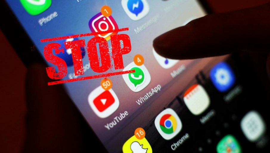 560124_112210-stop-ig_f