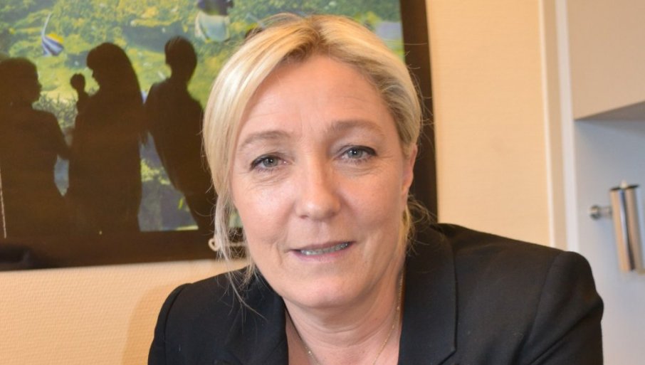 529415_marin-le-pen-3a_f