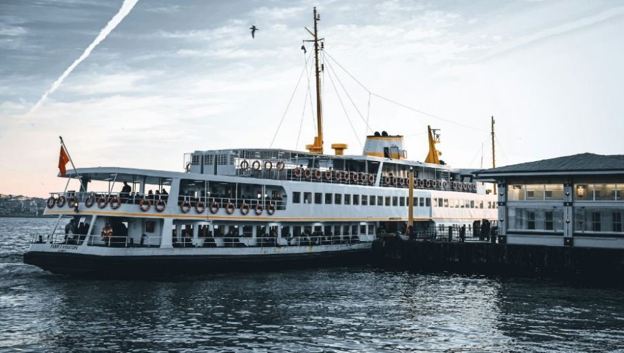 537693_2024-10-20-08-04-47-window_f