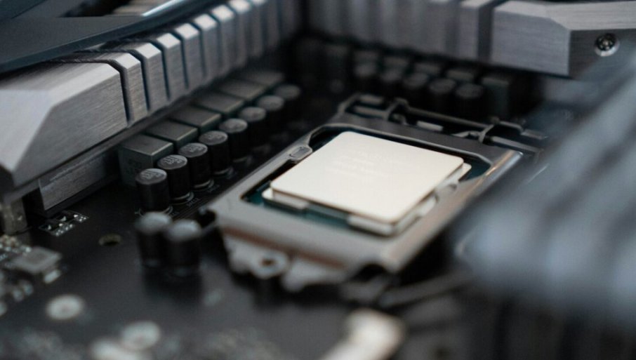 629896_68b94b8fda8de83d8500c343_f