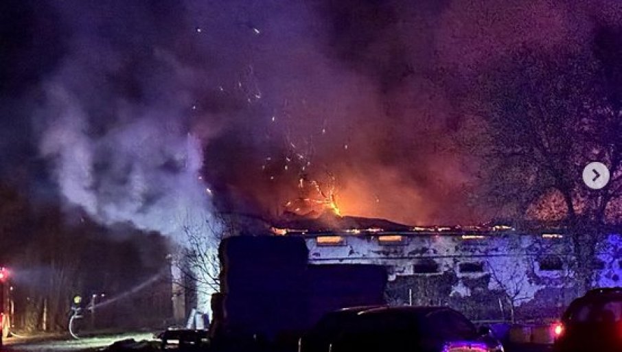 652573_farma-kod-beceja_f