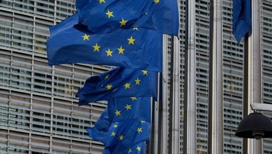 21208_16102019briselzastave_f