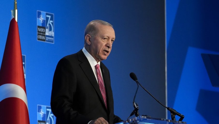 515719_tan2024-07-1200442434-5_f