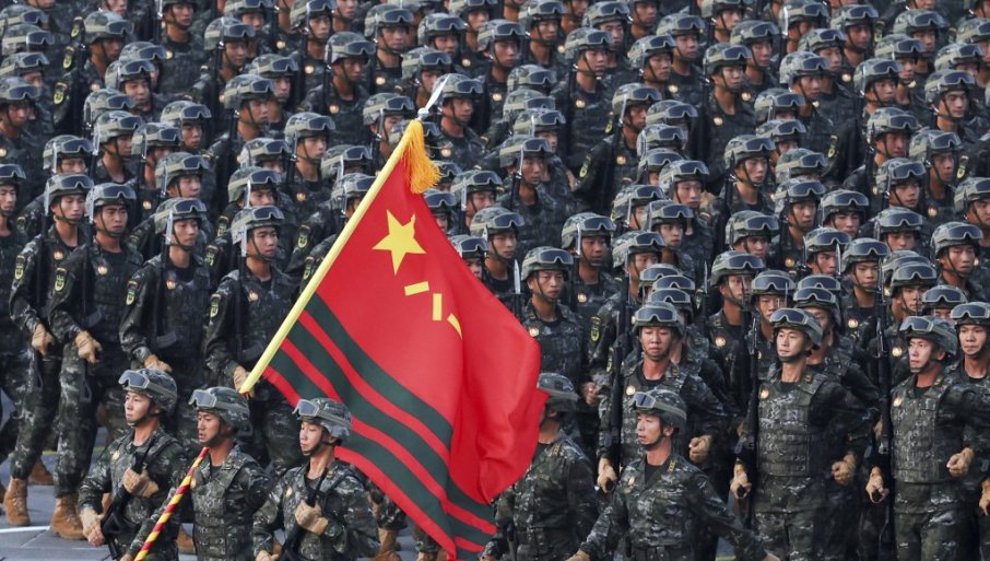 629677_0309-2025-peking-parada-23_f