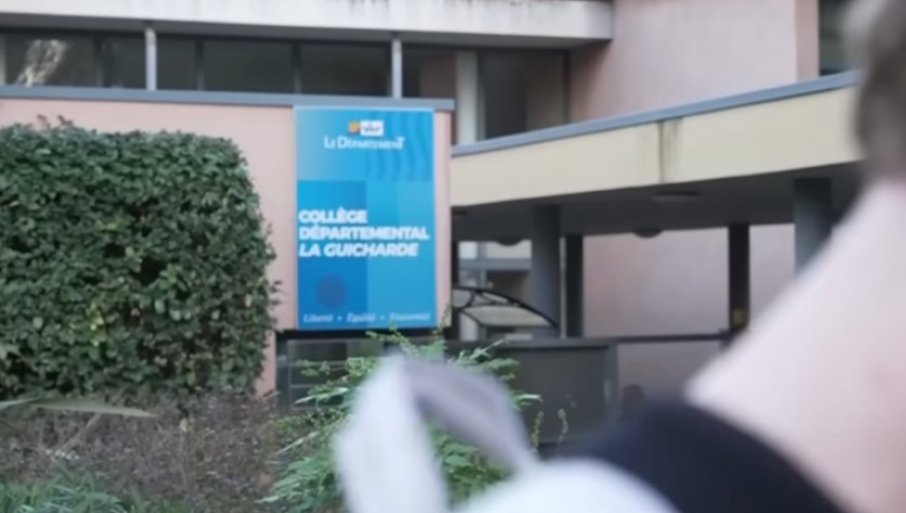 671225_screenshot-2026-02-12-at-13-46-52-une-enseignante-poignardee-dans-le-var-des-failles-de-securite-dans-les-etablissements-tf1-info-youtube_f