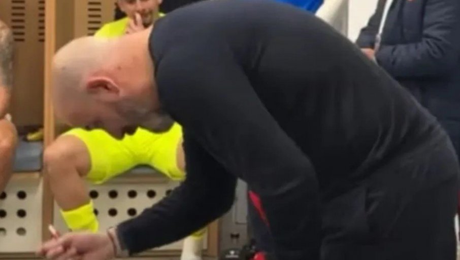 673249_screenshot-2026-02-20-at-06-43-42-zvezda-objavila-snimak-iz-svlacionice-i-otkrila-sta-je-dejan-stankovic-rekao-igracima-poklon-do-poda-telegrafrs_f