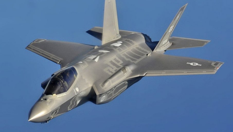 399650_f-35a-flight-cropped_f