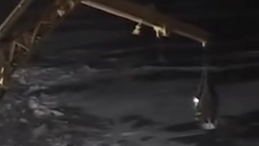 680155_screenshot-2026-03-15-at-20-04-34-two-people-rescued-after-getting-swept-out-to-sea-by-a-loose-ice-floe-youtube_f